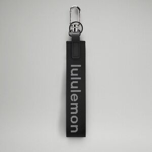 Lululemon Never lost Keychain Black